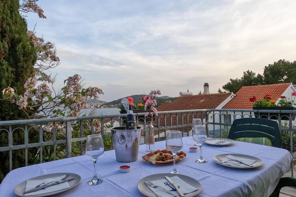 Kn House With Two Apartments Near Sea روغوزنيكا المظهر الخارجي الصورة