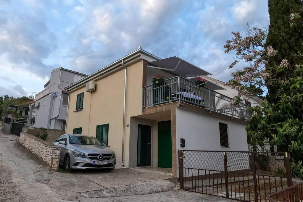 Kn House With Two Apartments Near Sea روغوزنيكا المظهر الخارجي الصورة