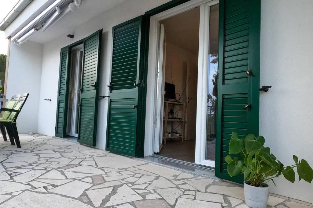 Kn House With Two Apartments Near Sea روغوزنيكا المظهر الخارجي الصورة