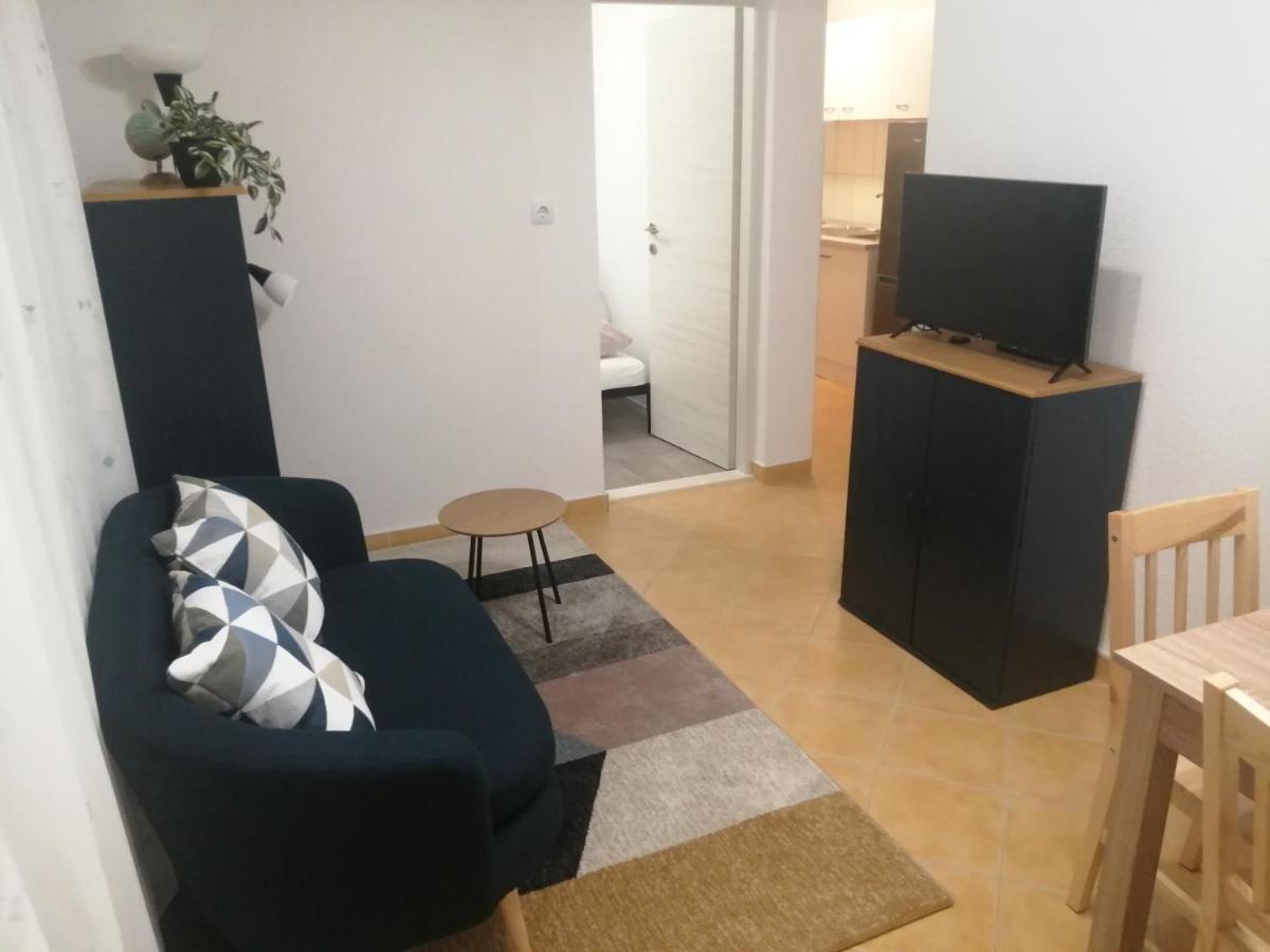 Kn House With Two Apartments Near Sea روغوزنيكا المظهر الخارجي الصورة