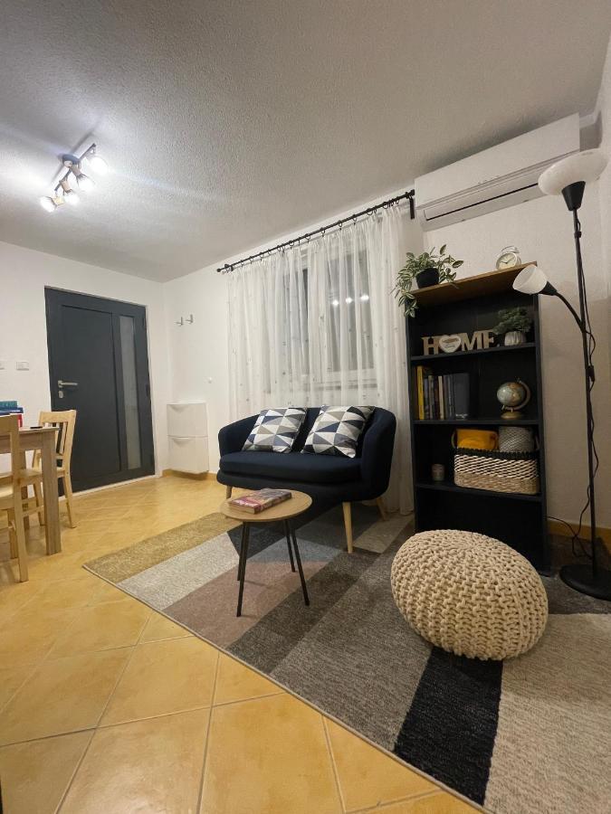 Kn House With Two Apartments Near Sea روغوزنيكا المظهر الخارجي الصورة