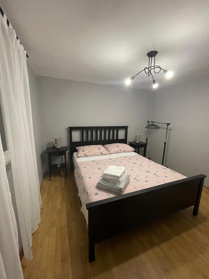 Kn House With Two Apartments Near Sea روغوزنيكا المظهر الخارجي الصورة