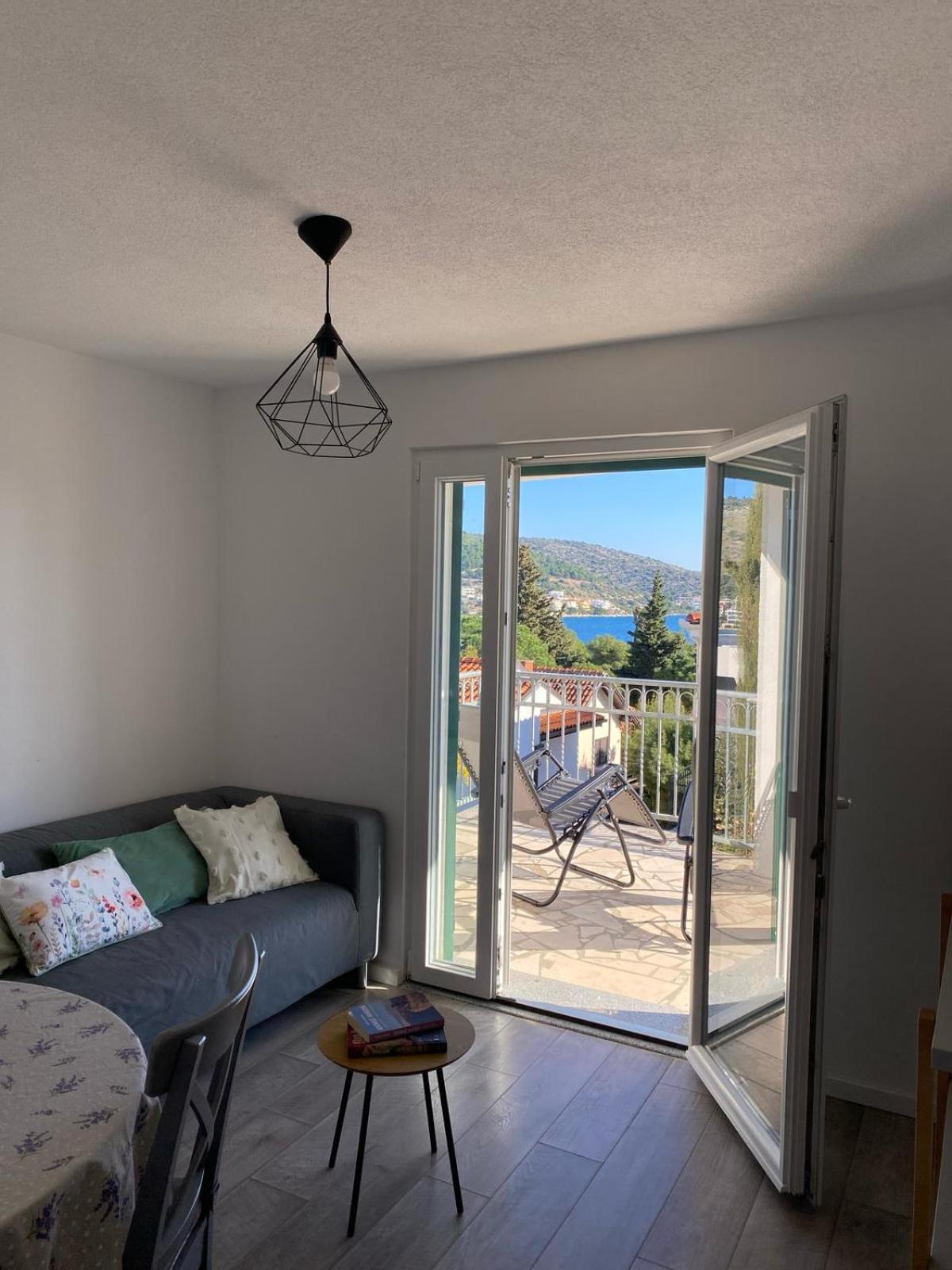 Kn House With Two Apartments Near Sea روغوزنيكا المظهر الخارجي الصورة
